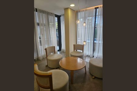 Apartamento à venda com 72m², 2 quartos e 1 vaga