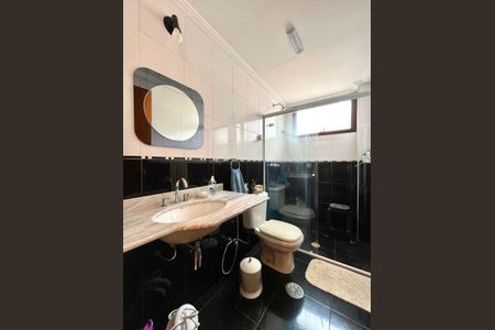 Apartamento à venda com 100m², 3 quartos e 1 vaga Apartamento à venda com 100m², 3 quartos e 1 vagaBanheiro da Suíte