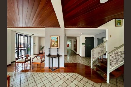 Apartamento à venda com 100m², 3 quartos e 1 vaga Apartamento à venda com 100m², 3 quartos e 1 vagaHall social