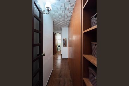 Corredor de apartamento para alugar com 2 quartos, 65m² em Jardim da Saúde, São Paulo