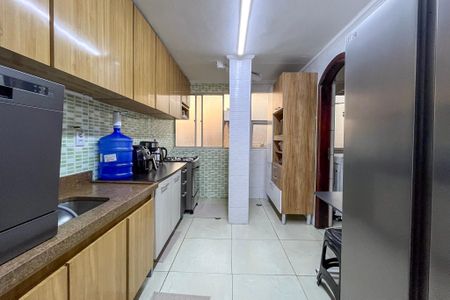 Apartamento para alugar com 65m², 2 quartos e 1 vagaCozinha