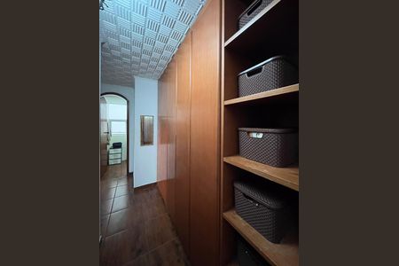 Apartamento para alugar com 65m², 2 quartos e 1 vagaCorredor - Armario
