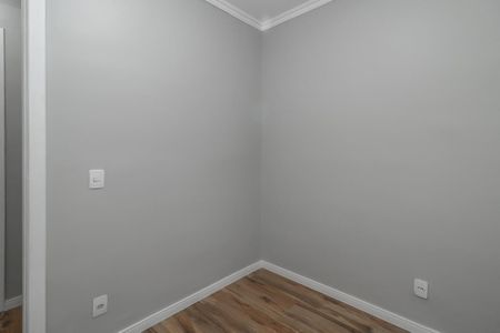 Quarto 2 de apartamento para alugar com 2 quartos, 47m² em Passo das Pedras, Porto Alegre