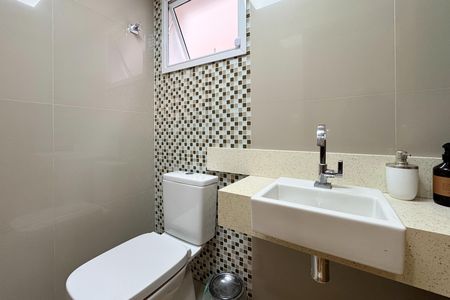Casa para alugar com 160m², 2 quartos e 2 vagas Casa para alugar com 160m², 2 quartos e 2 vagasLavabo