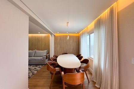 Casa para alugar com 160m², 2 quartos e 2 vagas Casa para alugar com 160m², 2 quartos e 2 vagasSala de Jantar