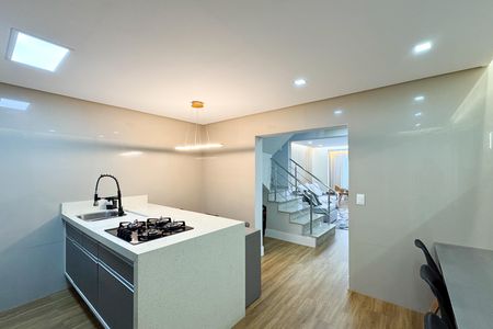 Casa para alugar com 160m², 2 quartos e 2 vagas Casa para alugar com 160m², 2 quartos e 2 vagasCozinha