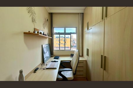 Apartamento à venda com 75m², 3 quartos e 1 vaga Apartamento à venda com 75m², 3 quartos e 1 vagaEscritório