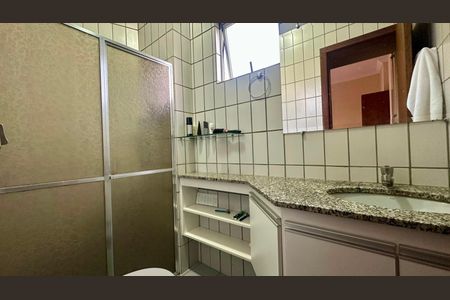 Apartamento à venda com 75m², 3 quartos e 1 vaga Apartamento à venda com 75m², 3 quartos e 1 vagaBanheiro