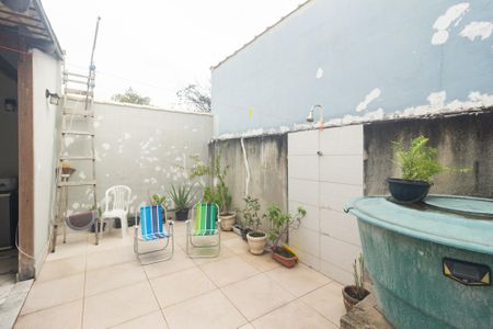 Casa à venda com 75m², 3 quartos e 1 vagaVaranda