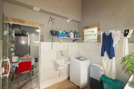 Casa à venda com 75m², 3 quartos e 1 vagaÁrea de Serviço