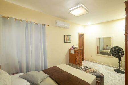 Casa à venda com 75m², 3 quartos e 1 vagaSuíte