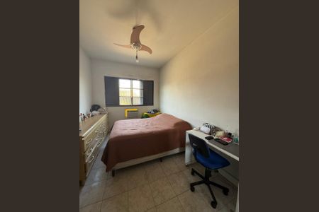 Quarto de casa para alugar com 3 quartos, 100m² em Senador Camará, Rio de Janeiro