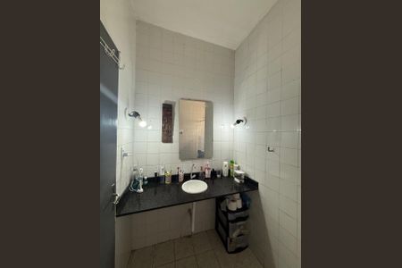 Casa para alugar com 100m², 3 quartos e sem vaga Casa para alugar com 100m², 3 quartos e sem vagaBanheiro social