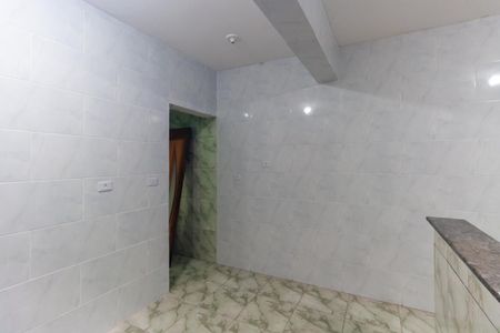 Cozinha de casa para alugar com 1 quarto, 50m² em Jardim Sao Roberto, São Paulo