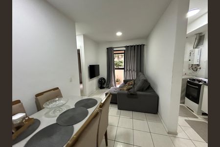 Apartamento à venda com 57m², 2 quartos e 1 vagaSala