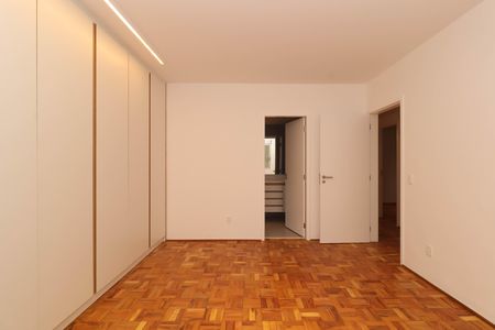 Apartamento à venda com 160m², 3 quartos e 2 vagasSuíte 1