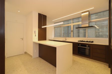 Apartamento à venda com 160m², 3 quartos e 2 vagasCozinha