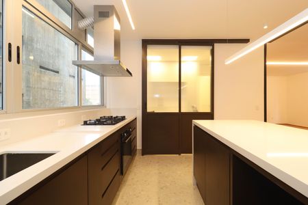 Apartamento à venda com 160m², 3 quartos e 2 vagasCozinha