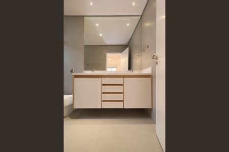 Apartamento à venda com 160m², 3 quartos e 2 vagasBanheiro da Suíte 1