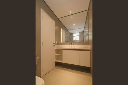 Apartamento à venda com 160m², 3 quartos e 2 vagasBanheiro da Suíte 2