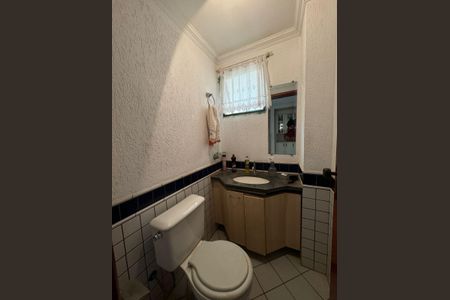 Casa de condomínio à venda com 160m², 3 quartos e 4 vagas Casa de condomínio à venda com 160m², 3 quartos e 4 vagasLavabo