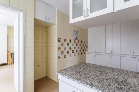 Apartamento à venda com 169m², 4 quartos e 2 vagas Apartamento à venda com 169m², 4 quartos e 2 vagasCozinha