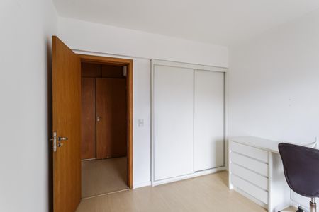 Apartamento à venda com 169m², 4 quartos e 2 vagas Apartamento à venda com 169m², 4 quartos e 2 vagasQuarto 1