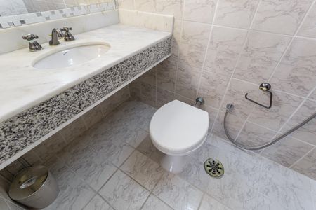 Apartamento à venda com 169m², 4 quartos e 2 vagas Apartamento à venda com 169m², 4 quartos e 2 vagasBanheiro da Suíte