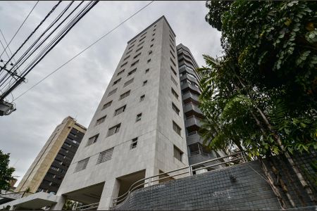 Apartamento para alugar com 200m², 3 quartos e 2 vagas Apartamento para alugar com 200m², 3 quartos e 2 vagasFachada