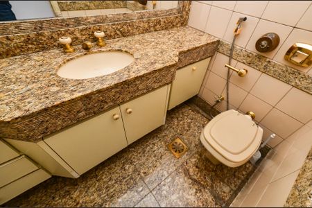 Apartamento para alugar com 200m², 3 quartos e 2 vagas Apartamento para alugar com 200m², 3 quartos e 2 vagasBanheiro Suíte 2