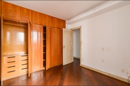 Apartamento para alugar com 200m², 3 quartos e 2 vagas Apartamento para alugar com 200m², 3 quartos e 2 vagasQuarto 1
