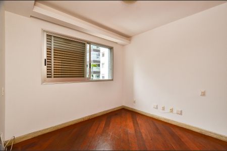 Apartamento para alugar com 200m², 3 quartos e 2 vagas Apartamento para alugar com 200m², 3 quartos e 2 vagasQuarto 1