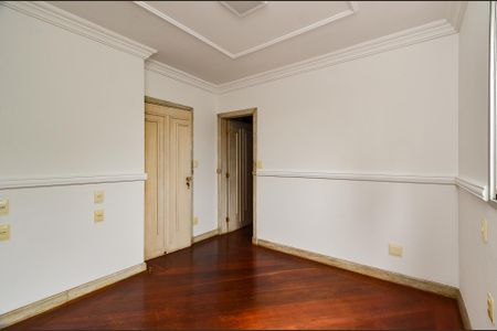 Apartamento para alugar com 200m², 3 quartos e 2 vagas Apartamento para alugar com 200m², 3 quartos e 2 vagasSuíte 2