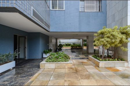 Apartamento para alugar com 200m², 3 quartos e 2 vagas Apartamento para alugar com 200m², 3 quartos e 2 vagasÁrea comum