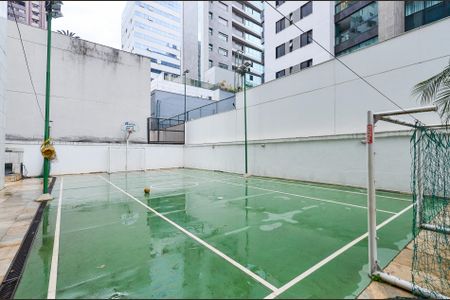 Apartamento para alugar com 200m², 3 quartos e 2 vagas Apartamento para alugar com 200m², 3 quartos e 2 vagasÁrea comum - Quadra