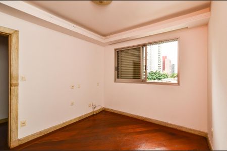 Apartamento para alugar com 200m², 3 quartos e 2 vagas Apartamento para alugar com 200m², 3 quartos e 2 vagasQuarto 1