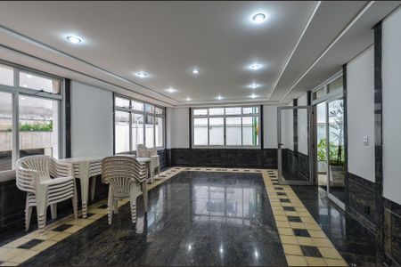 Apartamento para alugar com 200m², 3 quartos e 2 vagas Apartamento para alugar com 200m², 3 quartos e 2 vagasÁrea comum - Salão de festas
