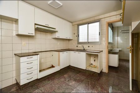 Apartamento para alugar com 200m², 3 quartos e 2 vagas Apartamento para alugar com 200m², 3 quartos e 2 vagasCozinha