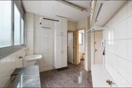 Apartamento para alugar com 200m², 3 quartos e 2 vagas Apartamento para alugar com 200m², 3 quartos e 2 vagasÁrea de Serviço