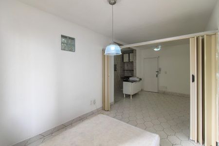 Studio para alugar com 32m², 0 quarto e sem vaga Studio para alugar com 32m², 0 quarto e sem vagaKitnet