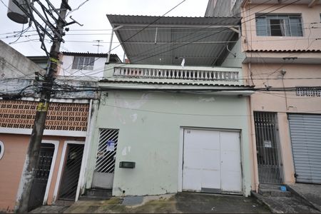 Casa à venda com 220m², 2 quartos e 1 vagaFachada