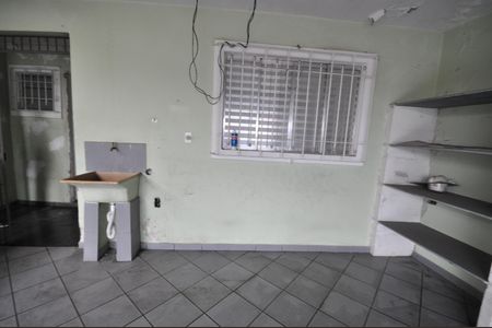 Casa à venda com 220m², 2 quartos e 1 vagaÁrea de Serviço