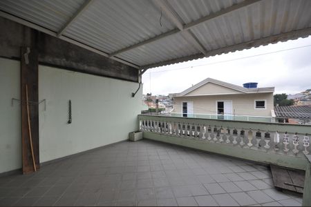 Casa à venda com 220m², 2 quartos e 1 vagaVaranda