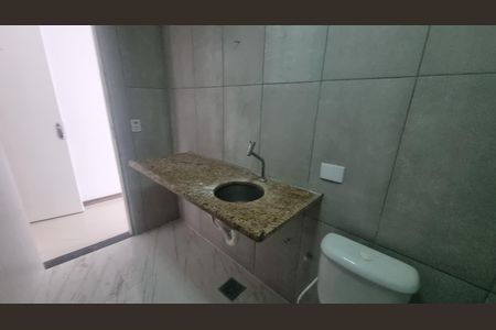Casa de condomínio à venda com 150m², 3 quartos e 1 vagaBanheiro