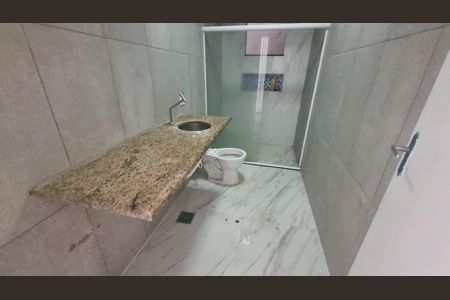 Casa de condomínio à venda com 150m², 3 quartos e 1 vagaBanheiro