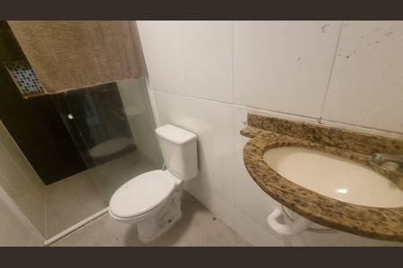 Casa de condomínio à venda com 150m², 3 quartos e 1 vagaBanheiro