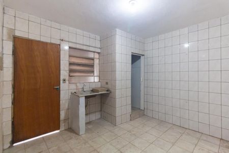 Cozinha de casa para alugar com 1 quarto, 50m² em Jardim Sao Roberto, São Paulo