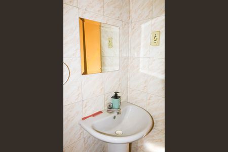 Casa à venda com 70m², 1 quarto e 1 vaga Casa à venda com 70m², 1 quarto e 1 vagaBanheiro