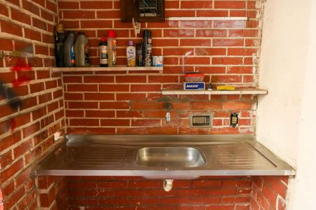 Casa à venda com 70m², 1 quarto e 1 vaga Casa à venda com 70m², 1 quarto e 1 vagaChurrasqueira