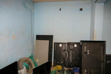 Casa à venda com 70m², 1 quarto e 1 vaga Casa à venda com 70m², 1 quarto e 1 vagaQuarto Anexo